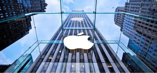 苹果终于“低头”！开始拼起了性价比，iPhone17标准版销量暴涨！