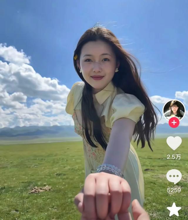 大学生拍摄暑期照片，长得太像大S了，没有整容没有p照