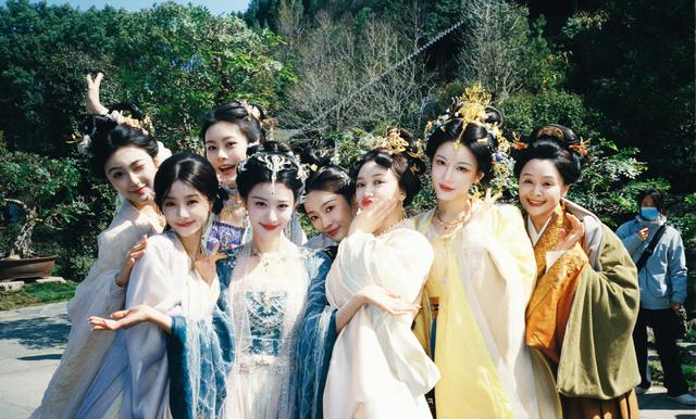 《成何体统》预告好精彩，王楚然演妖妃太惊艳，不出意外这剧得火