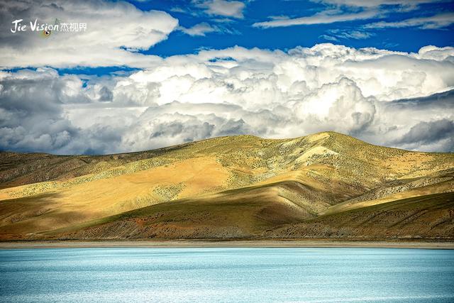 西藏“圣湖”与“鬼湖”的千年对峙！去阿里隐藏着的世界级奇景！