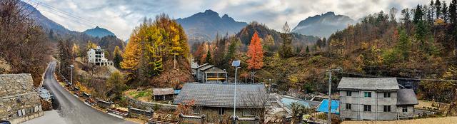 2024深秋四川行19 神农架风景区2 华中屋脊的五彩秘境