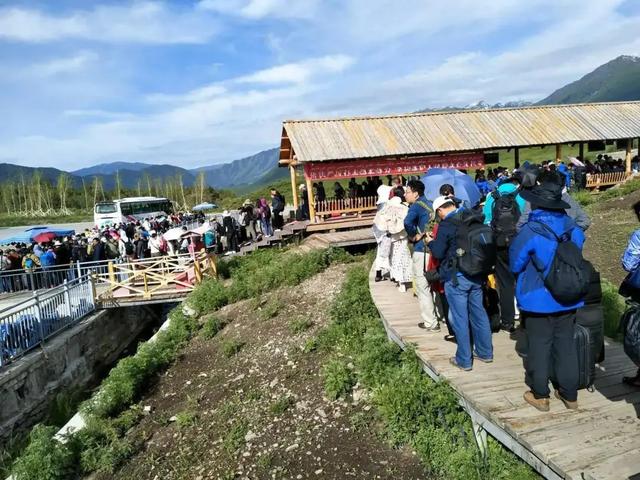 为何中国人在节假日都不愿意去旅游了，反而选择待在家中？