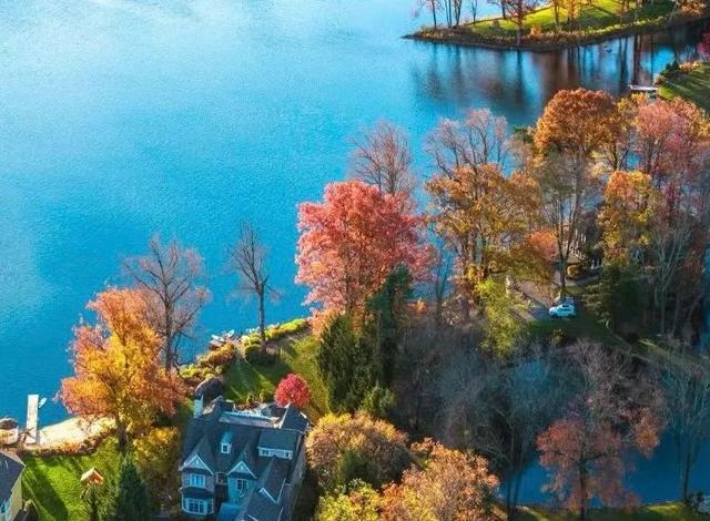 静谧山湖,最美秋色