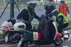 “交警执法推倒电动车”？结局反转！图片