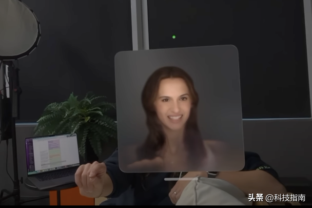 苹果玩真的？头带藏着大秘密，Vision Pro要从“玩具”变“工具”