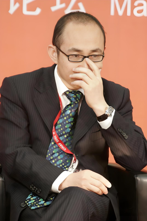 善恶终有报：疫情时对中国一毛不拔，却大方捐美国6亿，如今咋样
