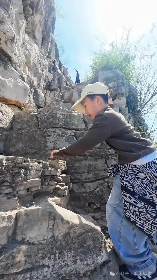 全免费!临沂春假建议安排一天:爬山峰、钻山洞!