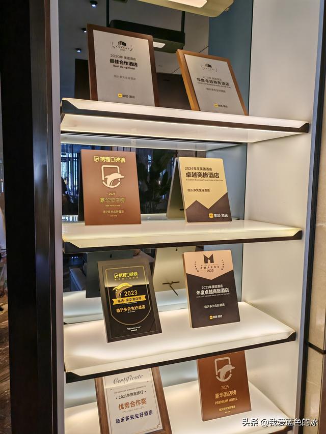 参观临沂市沂州里。城市里就应该多一些这样让市民吃喝玩耍之地