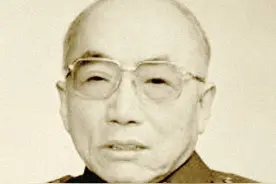 新四军第四师前辈马捷：山子头战役活捉国民党江苏省主席韩德勤后图片