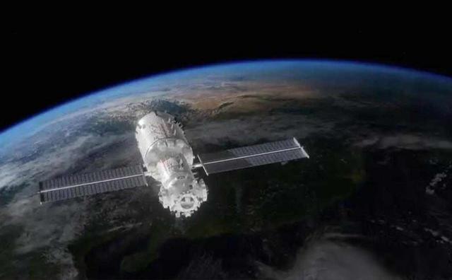 中国向全世界曝光：美国4400颗卫星，围堵中国空间站，这是要干啥