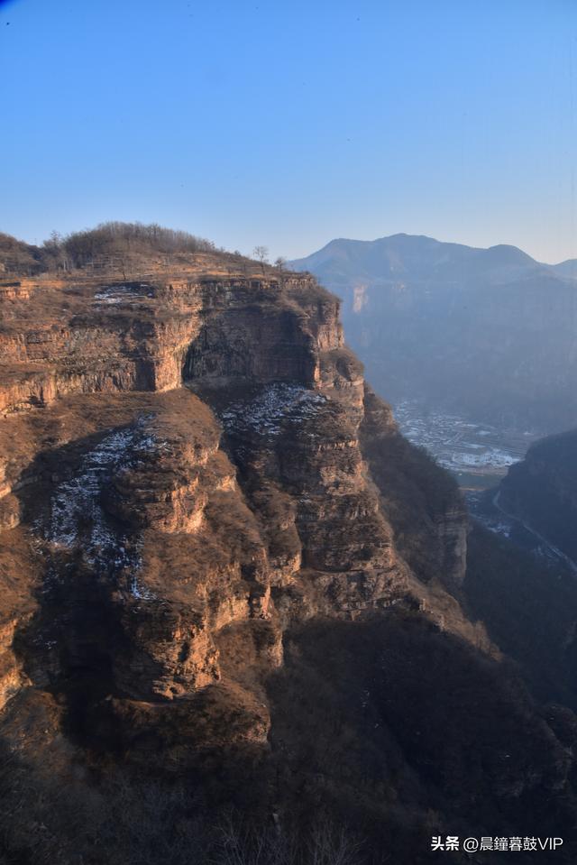 由太行屋脊俯瞰太行平湖