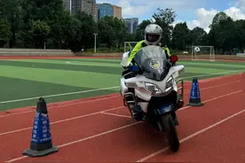 李勇——以骑警速度展现为民温度图片