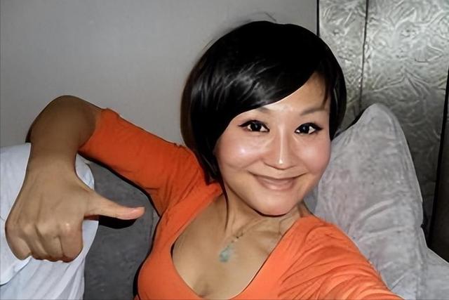 吃狗食、关禁闭	，央视前才女国外被虐成“人干	”？董卿想救她都难