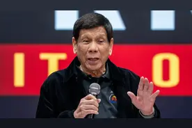 “杜特尔特向中国寻求庇护”？外交部否认图片