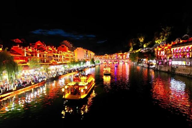 镇远以5A为翼，织就全域联动网，绘就文旅融合新图景