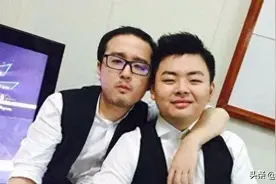 凌晨突然宣布：正式解散！图片