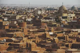 伊朗地理位置位于哪个位置？距离我国有多远？人口有几亿？图片