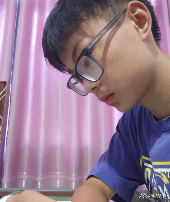 残疾的爹智障的妈，周糠顺考出642分优异成绩，恶心的一幕出现了