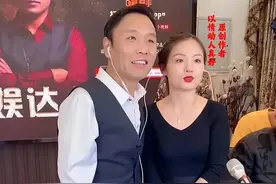 专为许多著名女歌手写情歌，对唱催人泪下！警察为何要他写保证书图片