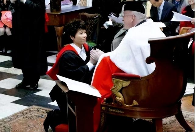 涉贪腐被带走、败光20亿、移民改国籍，邓亚萍身上的谣言太离谱