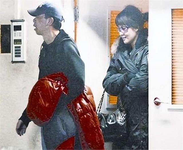 傍大款，当小三，私生活混乱！难怪16年过去，阔太们还在防着她
