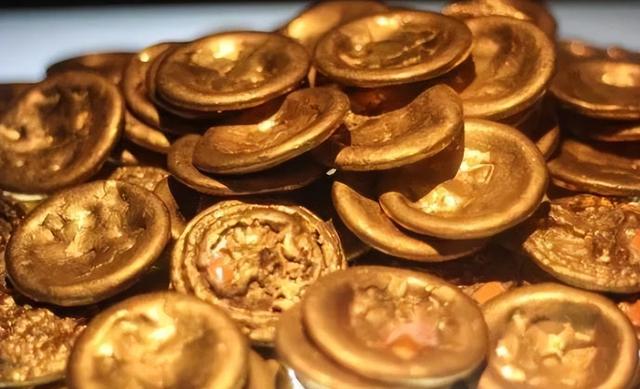 82年老农上交40斤黄金，上交后才发现，装黄金的罐子才是无价之宝