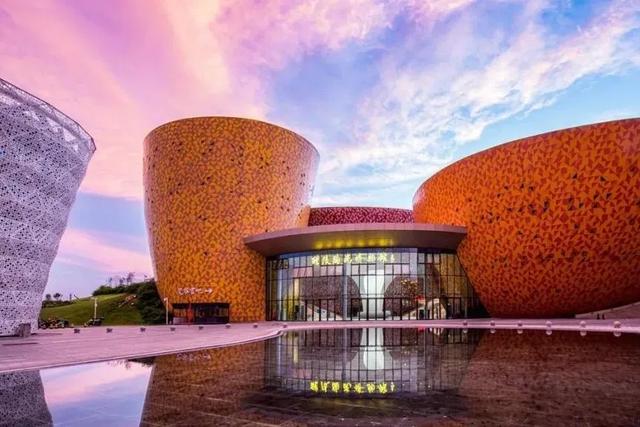 “工”略醴陵,“厂”开玩