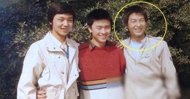 钱再多有什么用！55岁张嘉译现状曝光！病情严重到连走路都站不直
