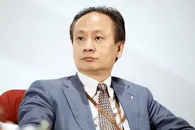 湖南新首富徐航：一天狂赚3亿，妻子气质不输奶茶妹妹图片