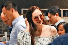 “九头身美女”吴佩慈豪门梦碎！男友纪晓波被审判，走洗米华老路图片