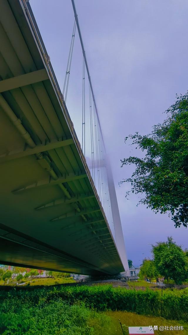 云端悬索跨峡谷！腾冲龙江特大桥，亚洲海拔第一的天路奇观