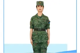 上新！新共同条令空军常用军服配套穿着图鉴图片