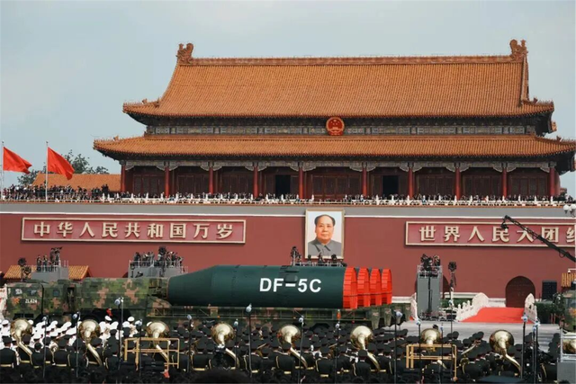俄朝元首密谈60分钟，金正恩喊出兄弟，普京：请一定来我国做客