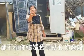 除了小安娜，那个人财两空的小韩的儿子也在巴基斯坦无法回家图片