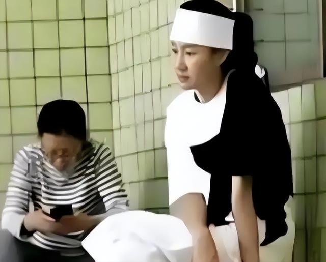 送走马蓉又迎来冯清，可怜倒霉的王宝强，终究逃不出“女人坑”