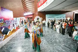 【文旅要闻】舞动千年花雨 传播敦煌之美——中国经典舞剧《丝路花雨》2025年首轮全国巡演圆满收官图片