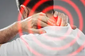 经常熬夜，突然心跳过速、胸口疼痛，要紧吗？图片