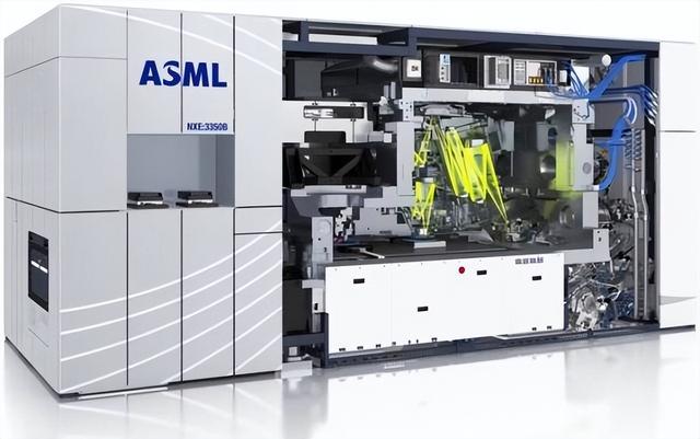 无视美国阻拦,荷兰执意向中国出售大批光刻机,外媒：ASML太狡猾