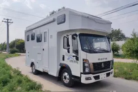 两款适合退休旅游轻卡房车！两间大床房大水电，最后一款才十几万图片