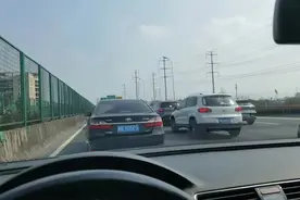 G40长江隧道拥堵高峰在何时？错峰建议 | 今日法治硬核图片