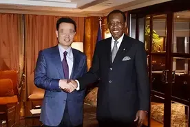 花1.5亿铺路，7年赚2700亿，卷入拜登腐败案后，福建富豪彻底凉了图片