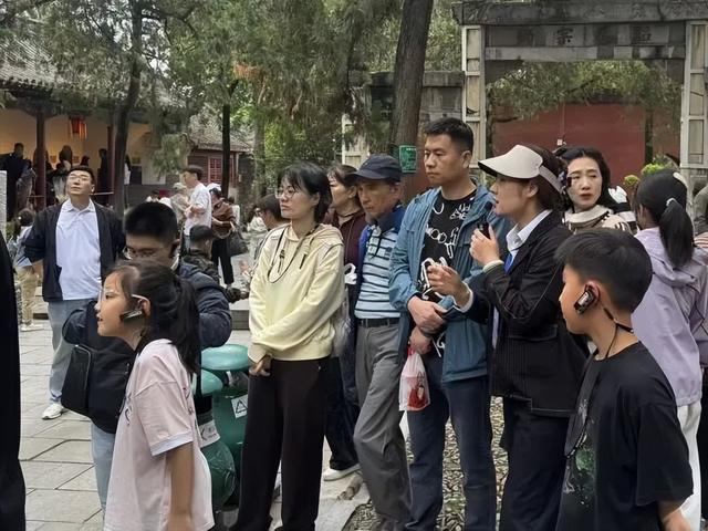 【花开卧龙，心动五一】暖心收官｜短暂的离别，是为了银杏树下更好的重逢