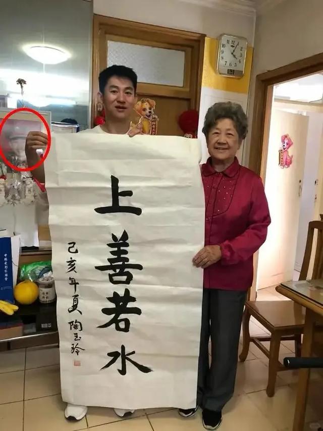 陶玉玲追悼仪式！众老戏骨现身 89岁李明启痛哭 张光北透露住院细节