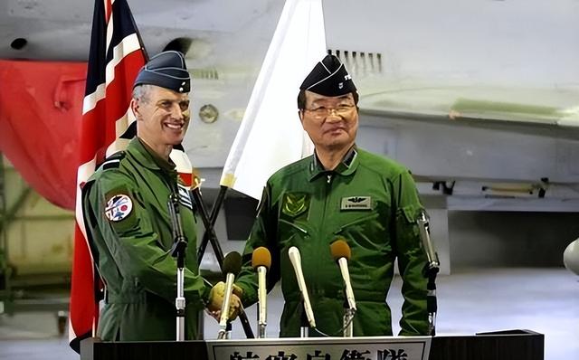 一声不吭造了7艘准航母，美国才发现，原来真正对手已不是俄罗斯