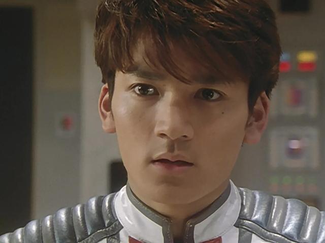 你相信光吗——奥特曼家族大全集