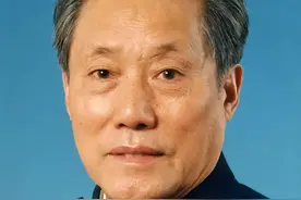 12任海军政委，山东籍占了3位图片