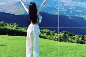 夏天爬山怎么拍照好看？山顶拍照姿势合集，景美人更美！图片