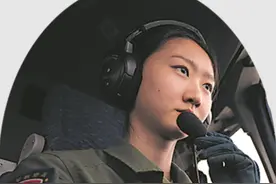 全国人大代表、南部战区空军某部飞行员李宛芯——奋飞蓝天绽芳华图片