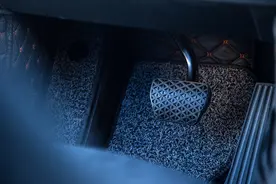 蔚来回应油门踏板断裂：问题车辆为二手车，曾发生严重事故图片