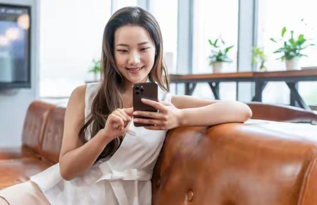 女人敢向一个男人索要这个东西，就是生理性喜欢了，别不懂